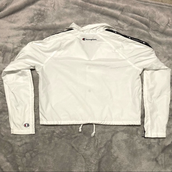 Champion White & Black Life Zipper Tape Cropped Coaches Jacket Size Medium - Picture 11 of 16